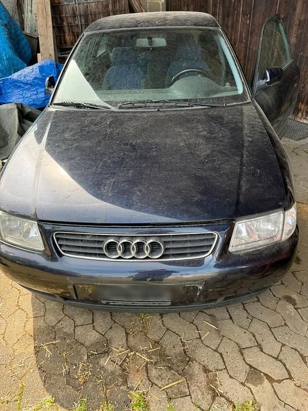 Blau Gebraucht 1999 Audi A3 Kleinwagen | 1.600 € (Fairer Preis) - Bild 1/4