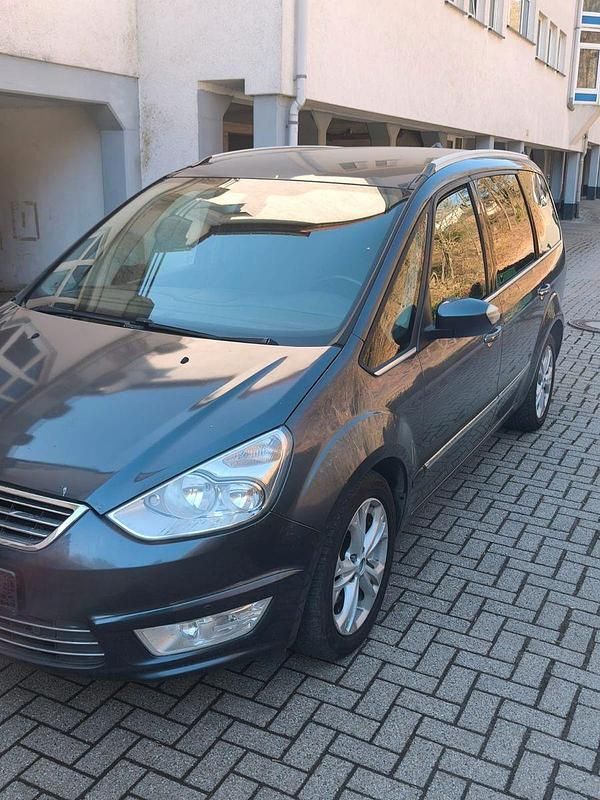Gebraucht Ford Galaxy Titanium 163 PS (119 kW) 2010 Grau Van / Kleinbus