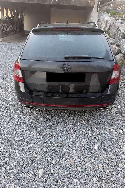 Gebraucht Skoda Octavia RS 184 PS (135 kW) 2016 Schwarz Kleinwagen