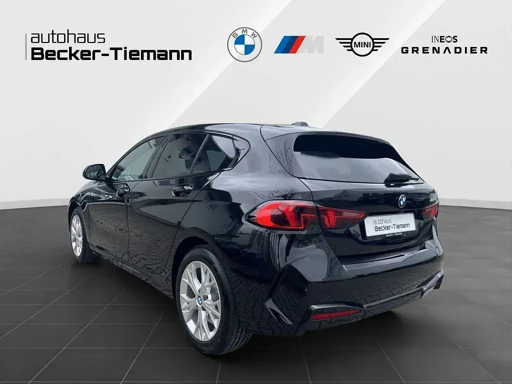 Gebraucht BMW 120 Exclusive 170 PS (125 kW) 2026 Schwarz Kleinwagen