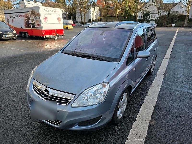 Gebraucht Opel Zafira 116 PS (85 kW) 2008 Silber Van / Kleinbus