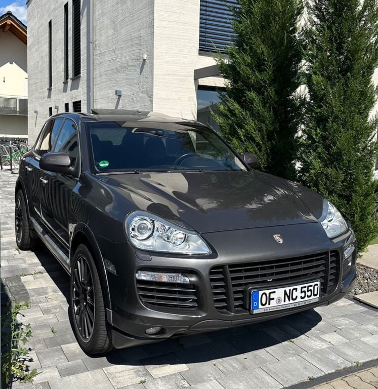 Braun Gebraucht 2009 Porsche Cayenne Turbo S SUV | 18.900 € - Bild 1/4