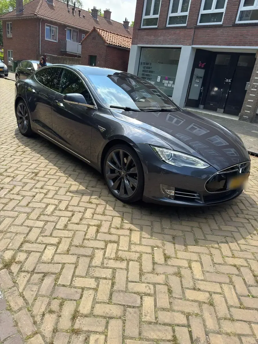 Used Tesla Model S 2015 Grey Hatchback