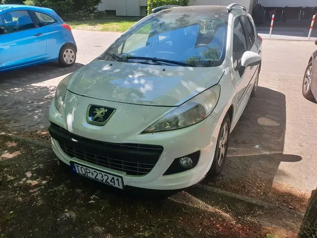 Gebraucht Peugeot 207 Family 95 PS (69 kW) 2012 Weiß Kombi