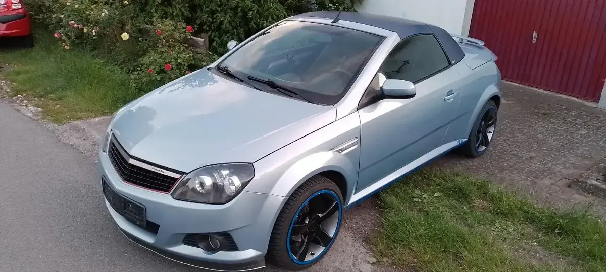 Gebraucht Opel Tigra 69 PS (50 kW) 2006 Blau Cabrio