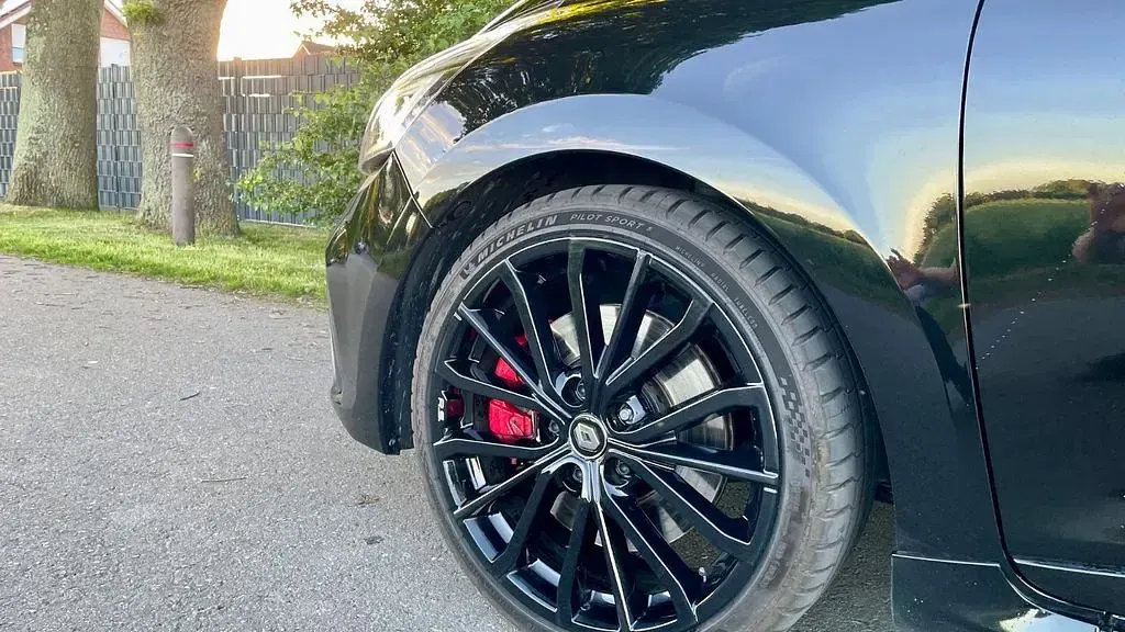 Gebraucht Renault Clio IV Trophy 220 PS (161 kW) 2017 Schwarz Kleinwagen