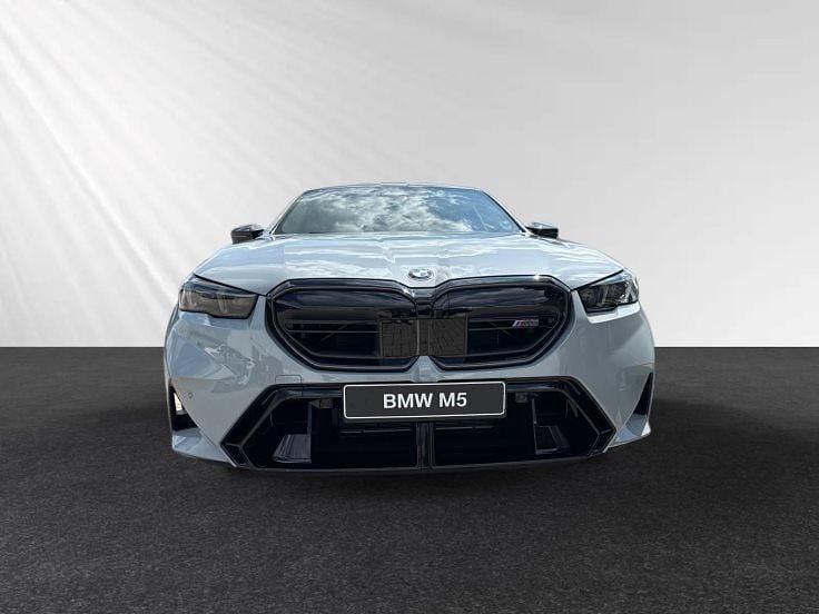 Gebraucht BMW M5 M Sport 727 PS (534 kW) 2025 Brooklyn grau metallic Limousine