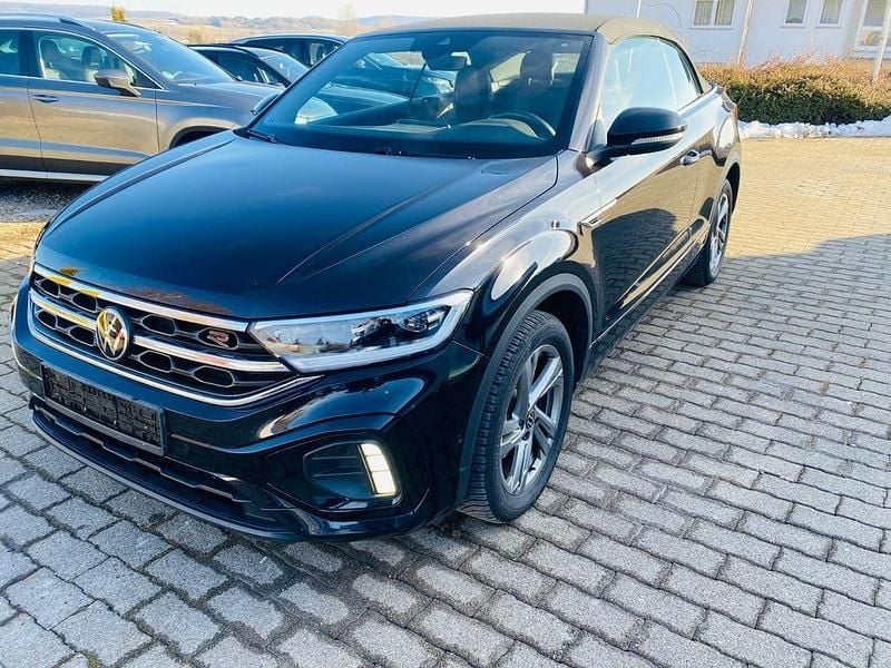 Schwarz Gebraucht 2023 VW T-Roc Cabriolet R-line Cabrio | 23.800 € (Guter Preis) - Bild 1/4