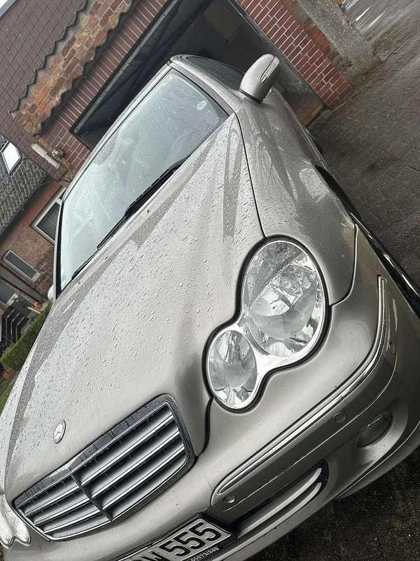 Gebraucht 2007 Mercedes C220 Elegance Limousine | 2.000 € (Superpreis) - Bild 1/4