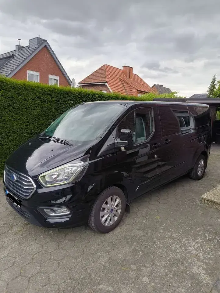 Gebraucht Ford Tourneo Custom Titanium 170 PS (125 kW) 2019 Schwarz Van