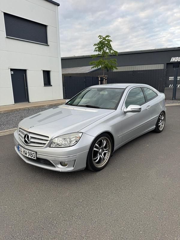 Silber Gebraucht 2009 Mercedes CLC220 Kleinwagen | 6.000 € (Fairer Preis) - Bild 1/4