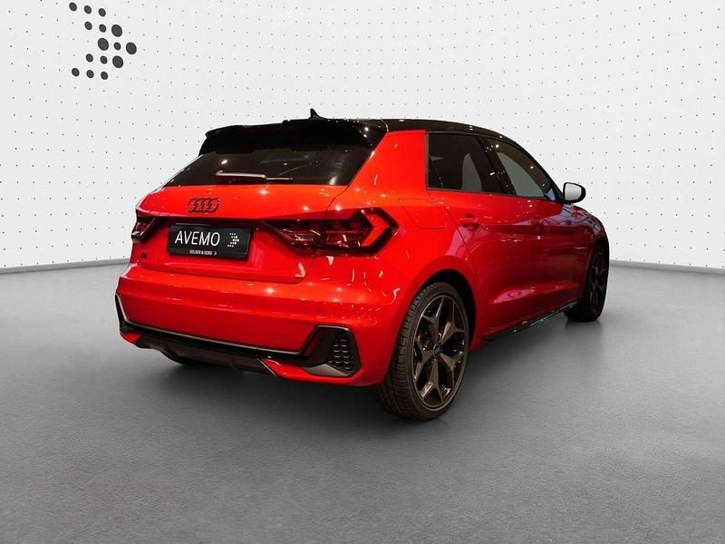 Neu Audi A1 S-Line 150 PS (110 kW) 2025 Progressivrot metallic mythoss Kleinwagen