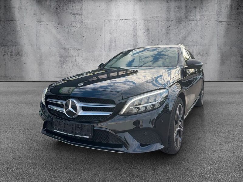 Schwarz Gebraucht 2019 Mercedes C300e Limousine | 25.490 € (Guter Preis) - Bild 1/4