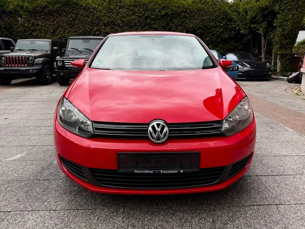 Gebraucht VW Golf VI Comfortline 105 PS (77 kW) 2010 Rot Kleinwagen