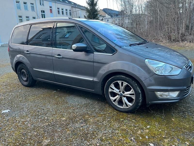 Gebraucht Ford Galaxy 140 PS (102 kW) 2015 Grau Van / Kleinbus