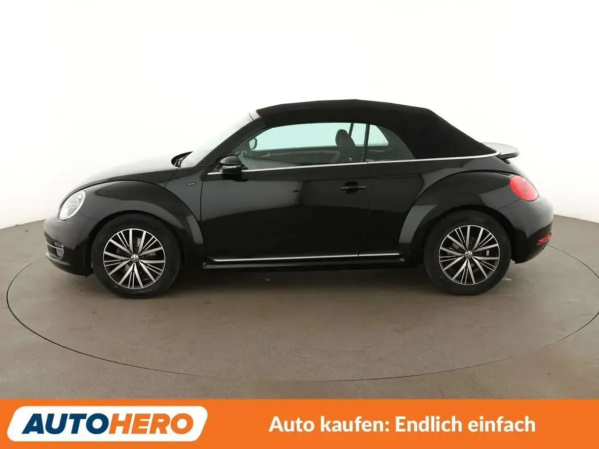 Gebraucht VW Beetle Allstar 105 PS (77 kW) 2016 Ebenholzschwarz Kleinwagen