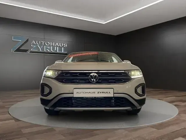 Gebraucht VW T-Roc 116 PS (85 kW) 2025 Grau SUV