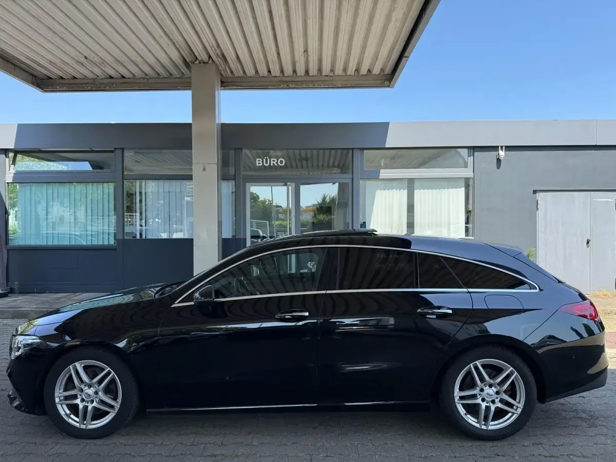 Gebraucht Mercedes CLA220 190 PS (139 kW) 2020 Schwarz Coupé