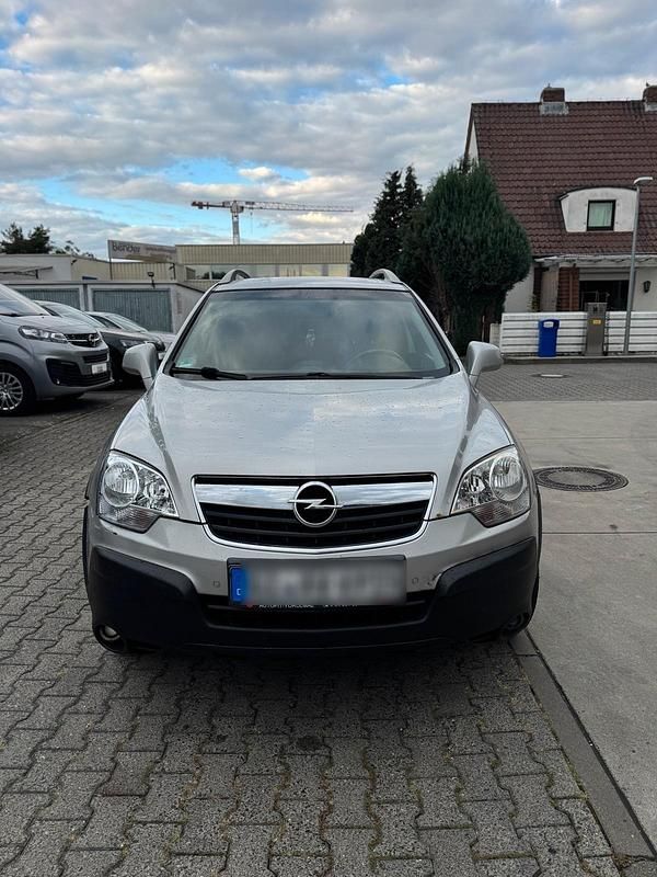 Silber Gebraucht 2009 Opel Antara SUV | 5.200 € - Bild 1/4