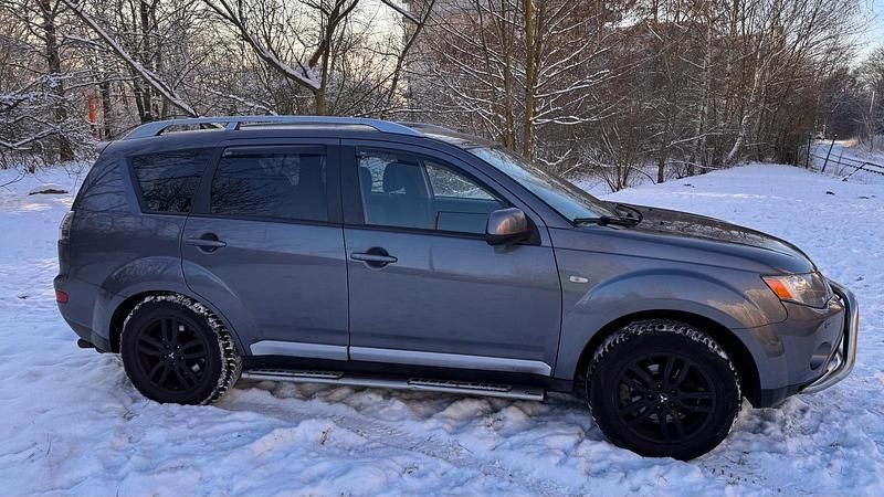 Gebraucht Mitsubishi Outlander 140 PS (102 kW) 2007 Grau SUV