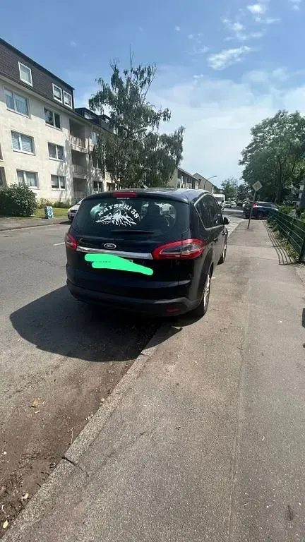 Gebraucht Ford S-MAX Titanium 140 PS (102 kW) 2011 Schwarz Van / Kleinbus