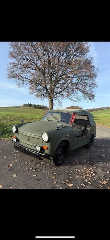 Grün Gebraucht 1980 Trabant 601 Cabrio | 11.990 € - Bild 1/4
