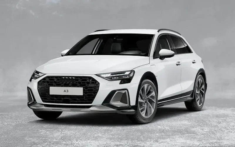 Gebraucht Audi A3 Ambiente 204 PS (150 kW) 2025 Weiß Limousine