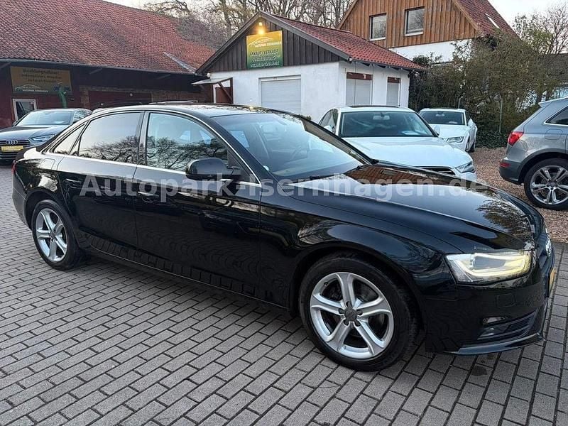 Gebraucht Audi A4 Ambiente 150 PS (110 kW) 2015 Schwarz Limousine