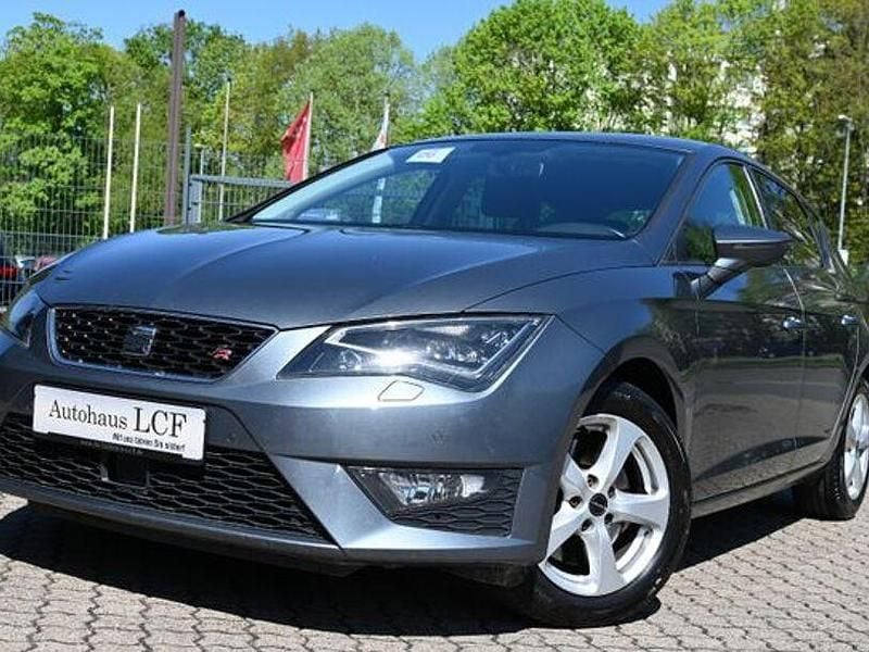 Second-hand Seat Leon FR 184 CP (135 kW) 2016 Gri Berlinǎ