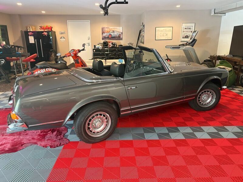 Gebraucht Mercedes SL280 170 PS (125 kW) 1970 Grau Cabrio