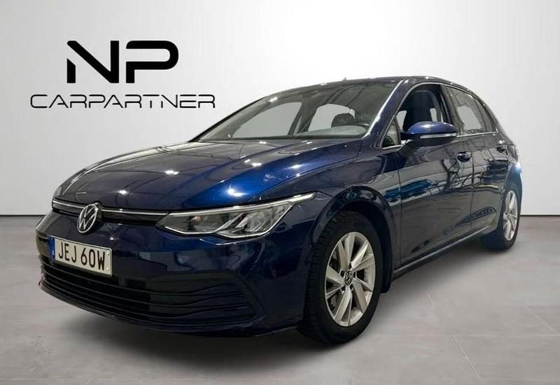 Gebraucht VW Golf VIII 131 PS (96 kW) 2021 Blau Limousine