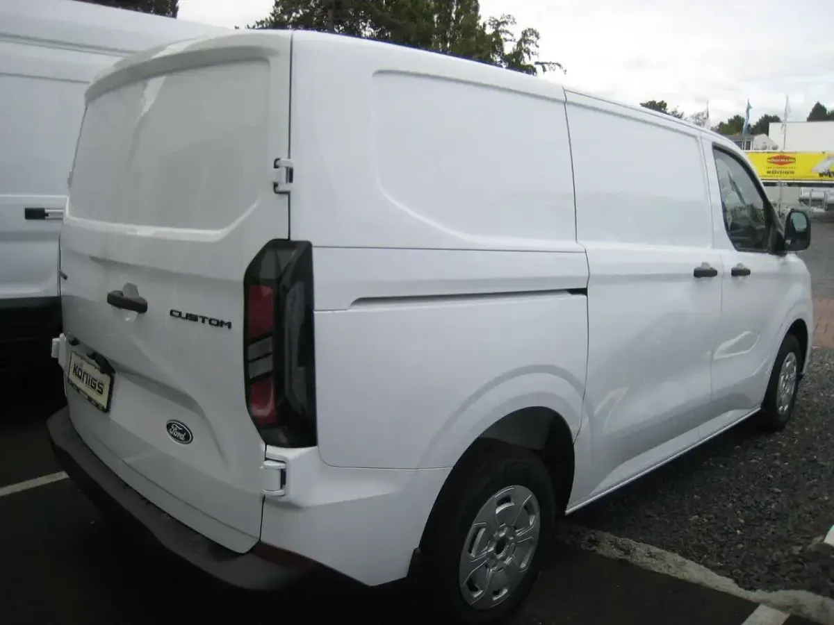 Neu Ford Transit Custom Trend 136 PS (100 kW) 2026 Frostweiß Van