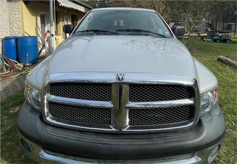 Gebraucht Dodge Ram 250 PS (183 kW) 2002 Silber Pickup