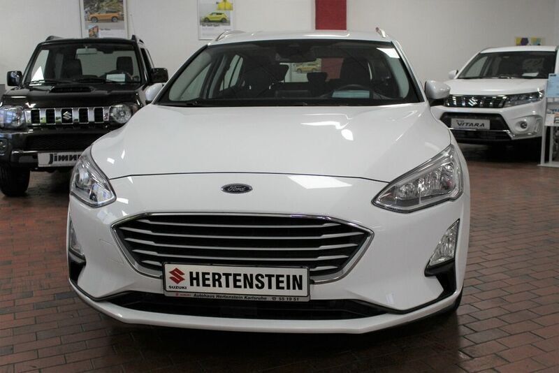Gebraucht Ford Focus Cool & Connect 125 PS (91 kW) 2019 Frost weiß Kombi