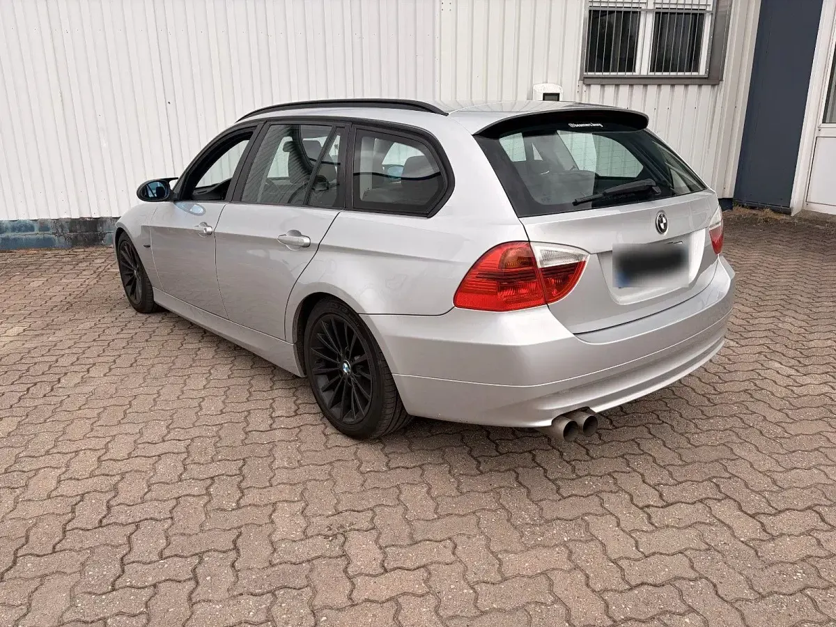Gebraucht BMW 318 Performance 129 PS (94 kW) 2006 Silber Kombi