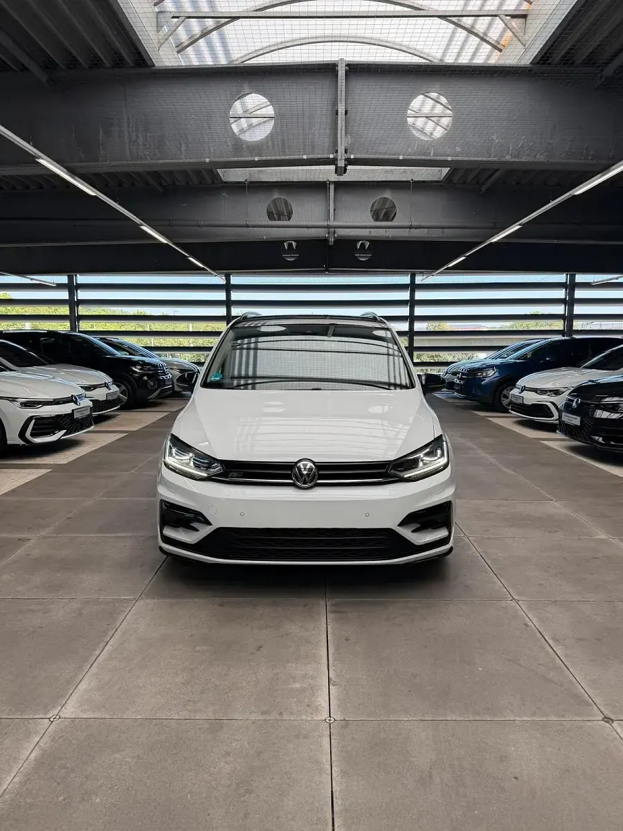 Gebraucht VW Touran R-line 179 PS (131 kW) 2018 Weiß Van / Kleinbus