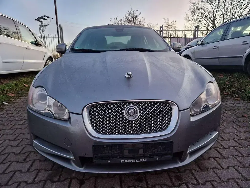 Gebraucht Jaguar XF Premium Luxury 207 PS (152 kW) 2008 Grau Limousine