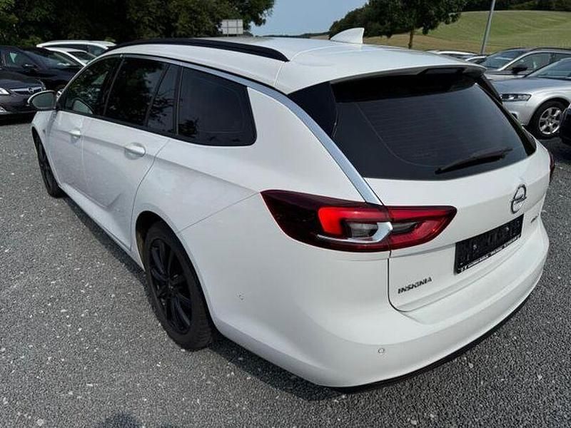 Gebraucht Opel Insignia Business 165 PS (121 kW) 2018 Weiß Kombi
