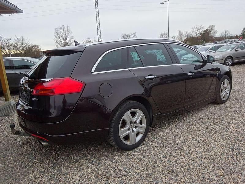 Gebraucht Opel Insignia Innovation 160 PS (117 kW) 2010 Braun Kombi