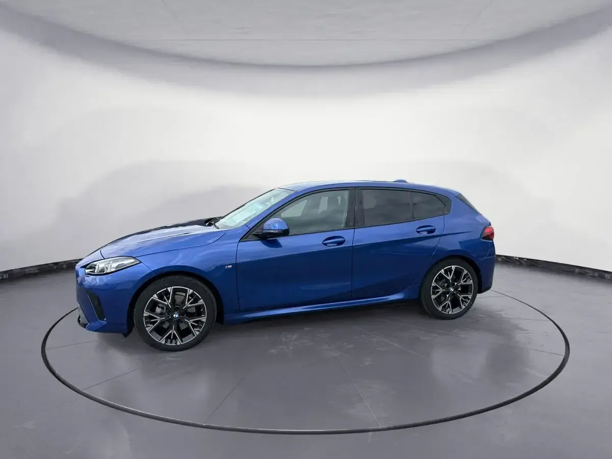 Gebraucht BMW 120 Performance 163 PS (119 kW) 2025 Blau Kleinwagen