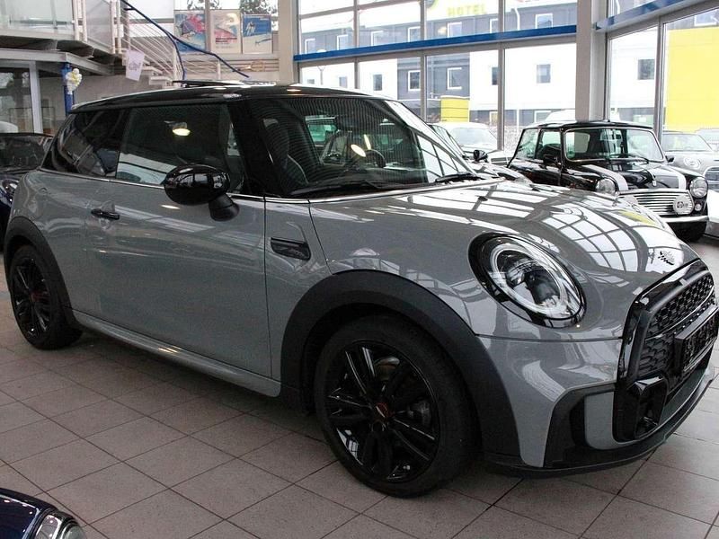 Gebraucht Mini John Cooper Works 136 PS (100 kW) 2021 Moonwalk grey (metallic) Kleinwagen
