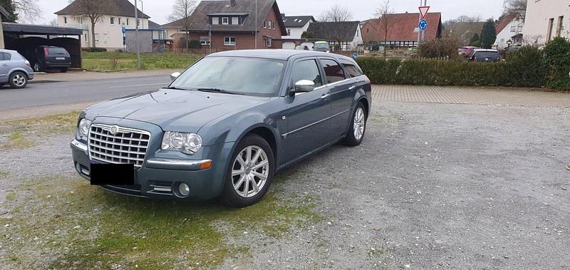 Andere farben Gebraucht 2008 Chrysler 300C Touring Kombi | 2.800 € (Fairer Preis) - Bild 1/4