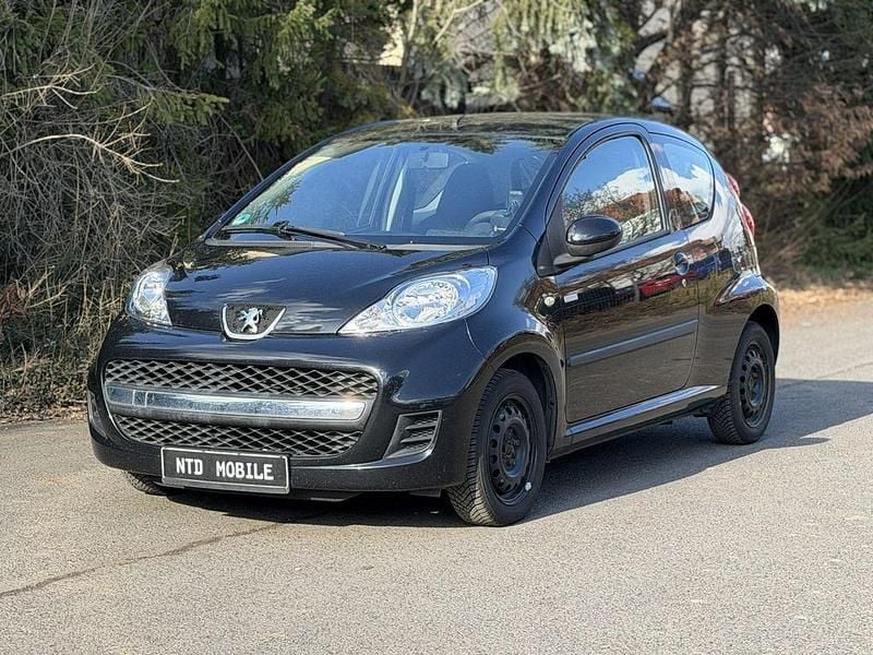 Gebraucht Peugeot 107 68 PS (50 kW) 2010 Blau Kleinwagen