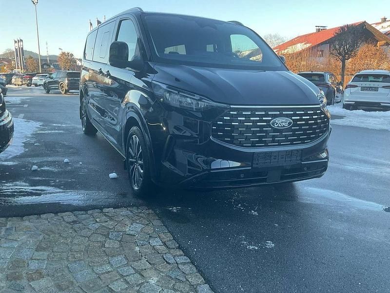 Neu Ford Tourneo Titanium 170 PS (125 kW) 2025 Agate black metallic Van / Kleinbus