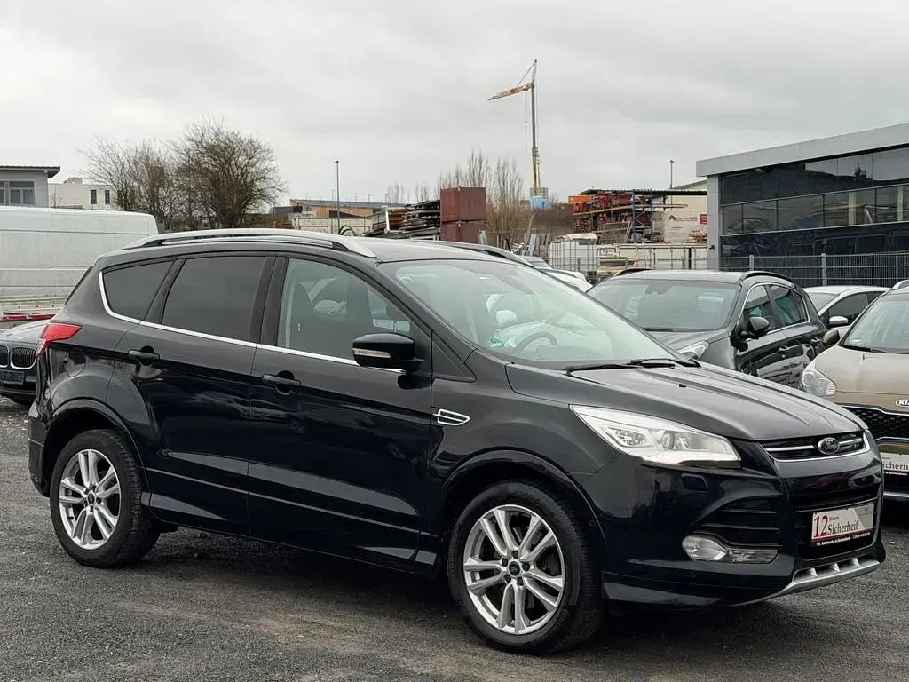 Używany Ford Kuga Individual 140 KM (102 kW) 2013 Czarny SUV