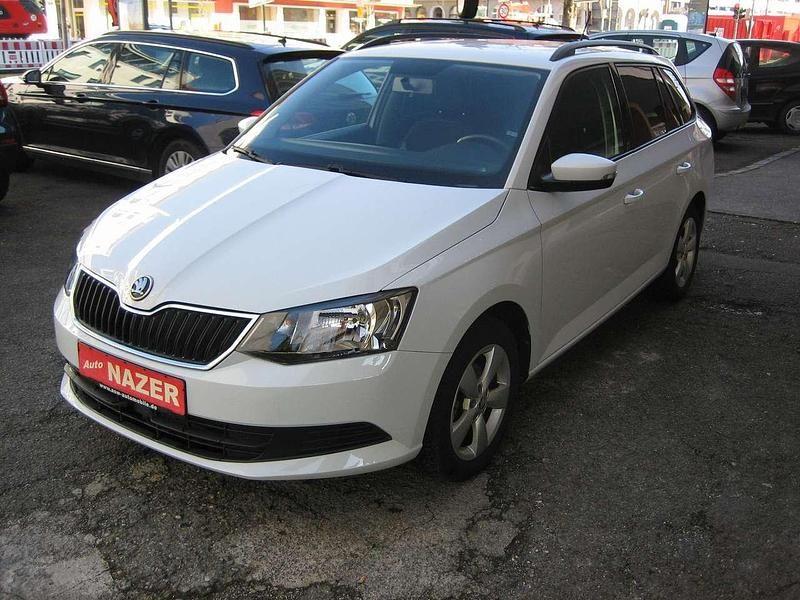 Gebraucht Skoda Fabia Ambition 90 PS (66 kW) 2016 Moonweiss metallic Kombi