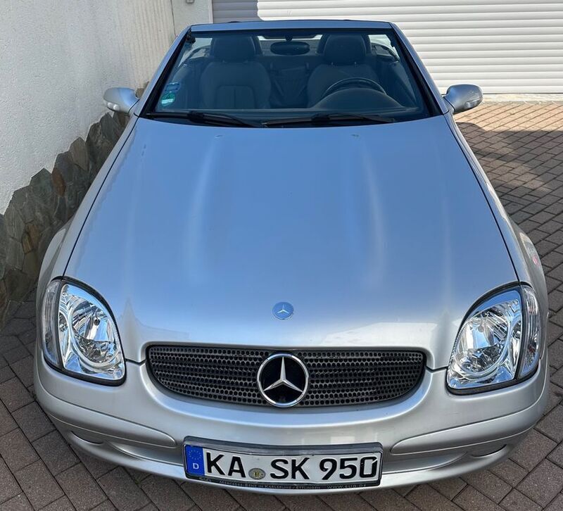 Gebraucht Mercedes SLK200 163 PS (119 kW) 2002 Silber Cabrio