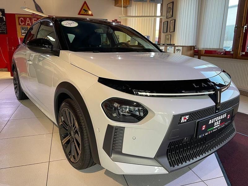 Neu Lancia Ypsilon 101 PS (74 kW) 2025 Weiß Kleinwagen