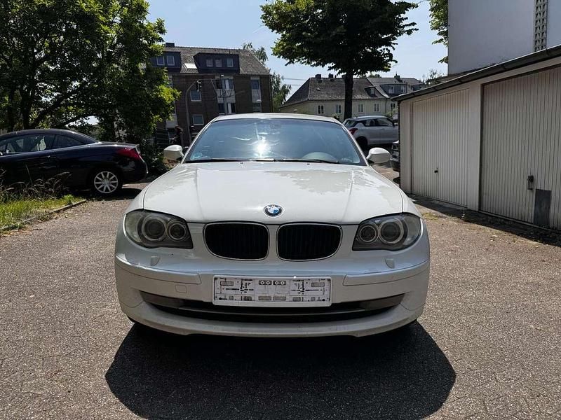 Gebraucht 2009 BMW 118 Kleinwagen | 1.650 € (Superpreis) - Bild 1/4