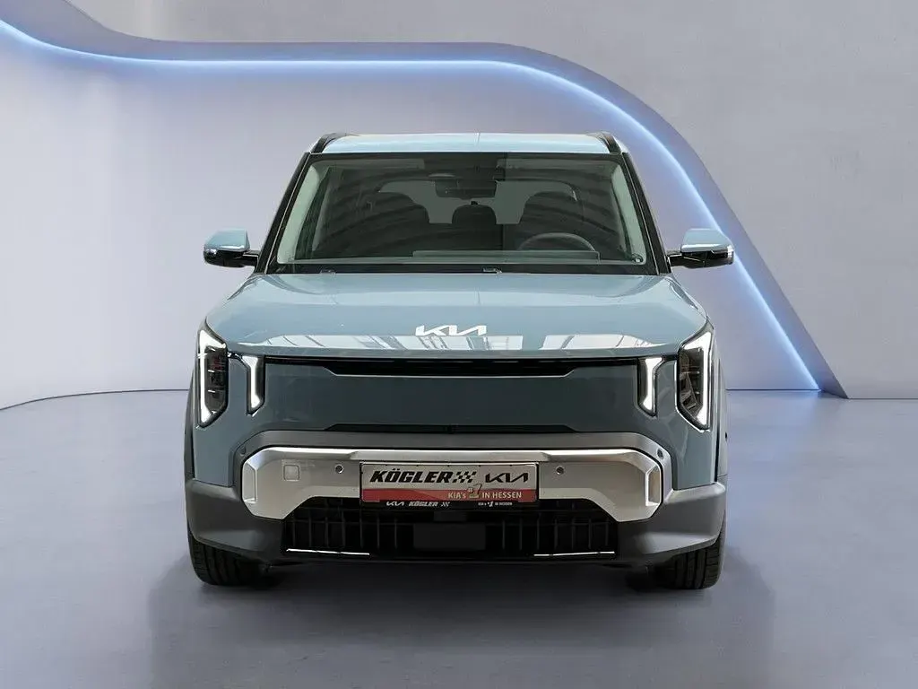 Neu Kia EV2 Earth 108 kW (147 PS) 2026 Grau SUV